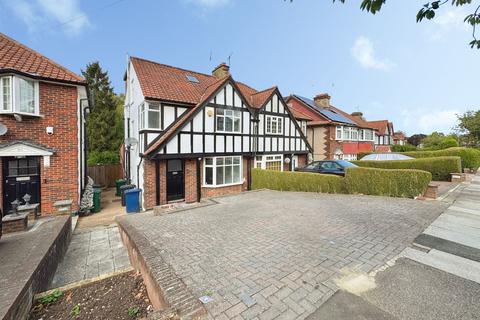 undefined, Farm Road, Edgware, HA8