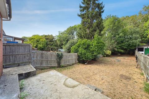 undefined, Farm Road, Edgware, HA8