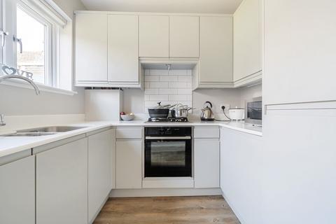 2 bedroom maisonette for sale, Elmbrook Gardens, London
