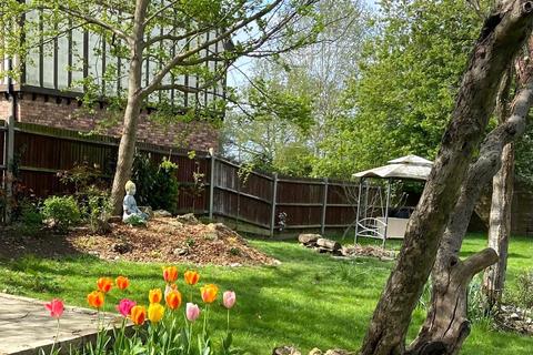 5 bedroom detached house for sale, Kings Orchard, London