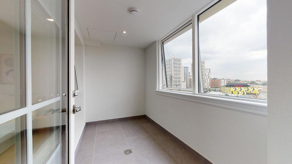 Apartment in Wembley - View 4