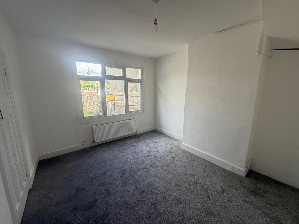 House in London - View 2