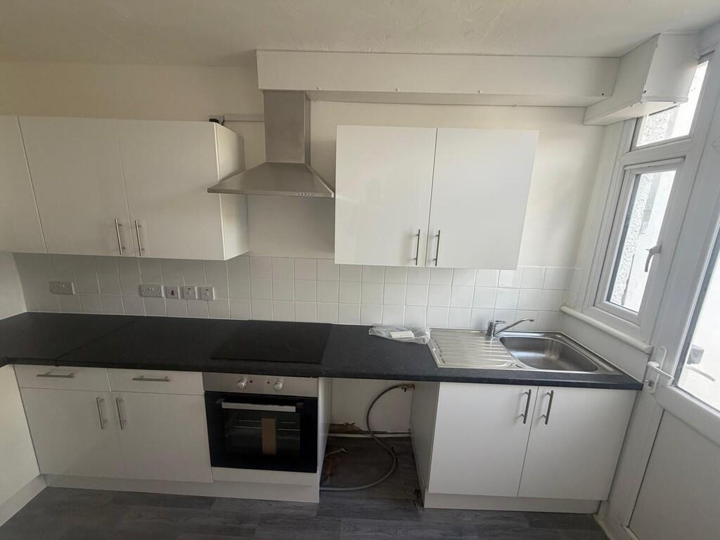 House in London - View 3