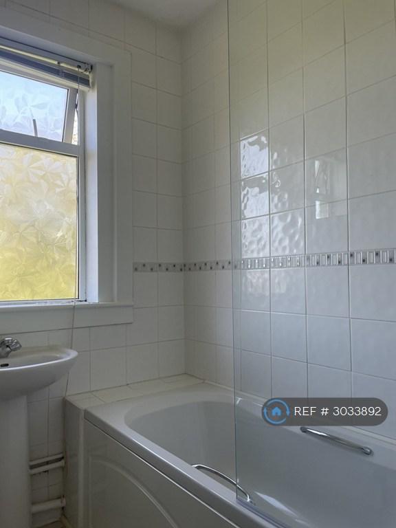 Apartment in Glasgow - View 5