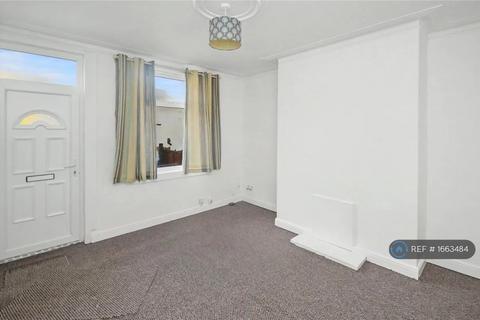 2 bedroom terraced house to rent, Parkfield Grove, Leeds, LS11