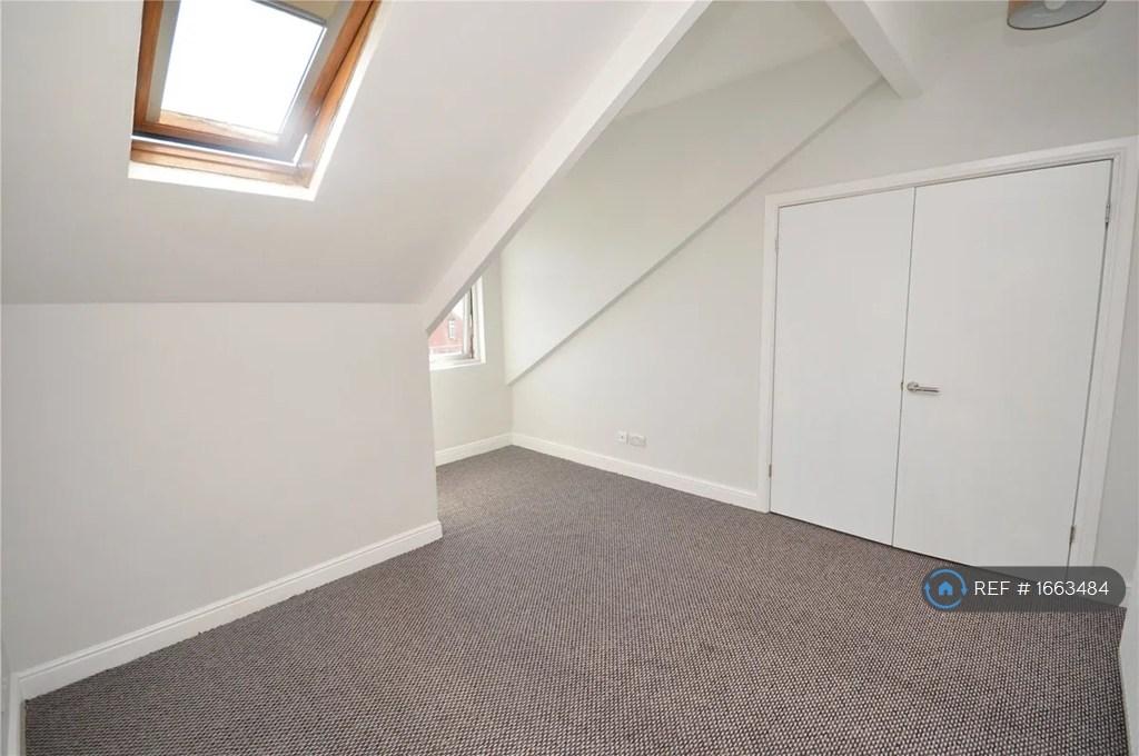 House in Leeds - View 5