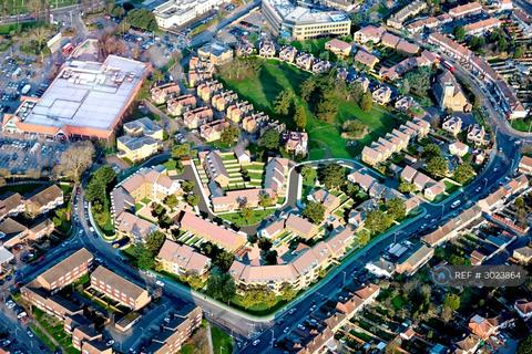 1 bedroom flat to rent, Barnado Garden Village, Barkingside, Ilford, IG6