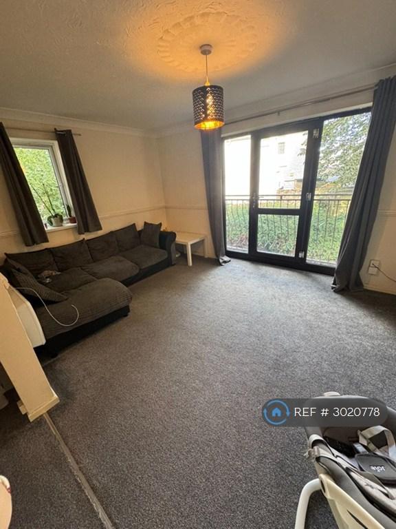 Apartment in Southampton - View 5