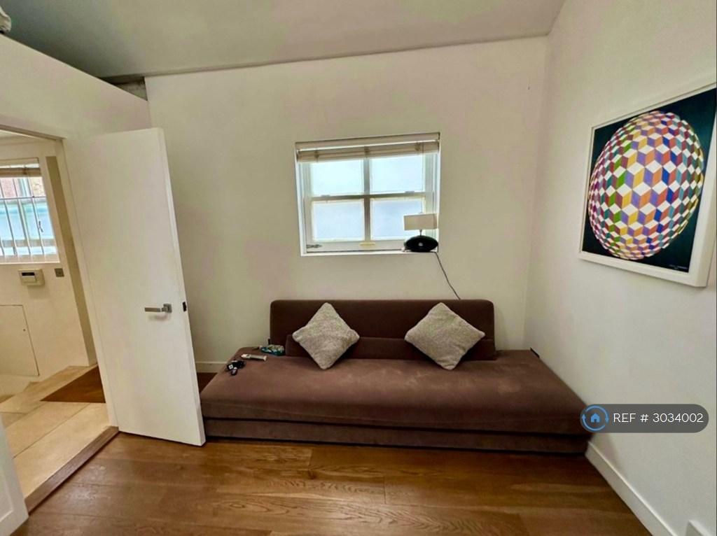 Apartment in London - View 3
