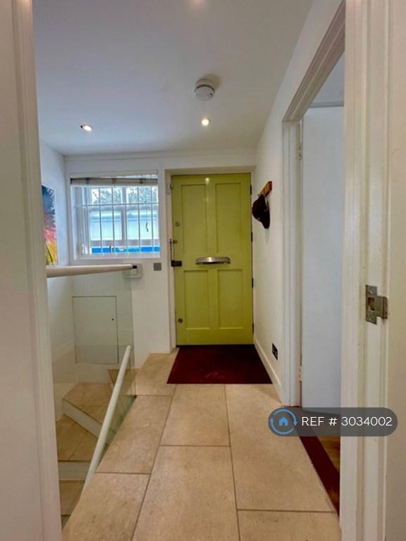Apartment in London - More