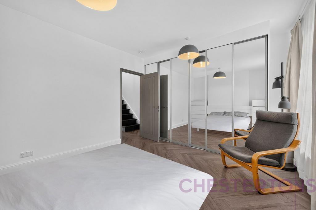 House in London - View 5