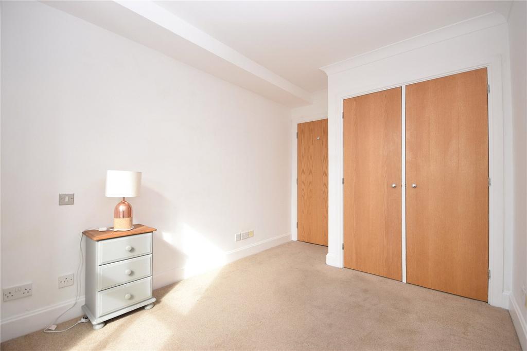 Apartment in Leeds - More