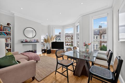 2 bedroom apartment for sale, Bathurst Gardens, London, NW10