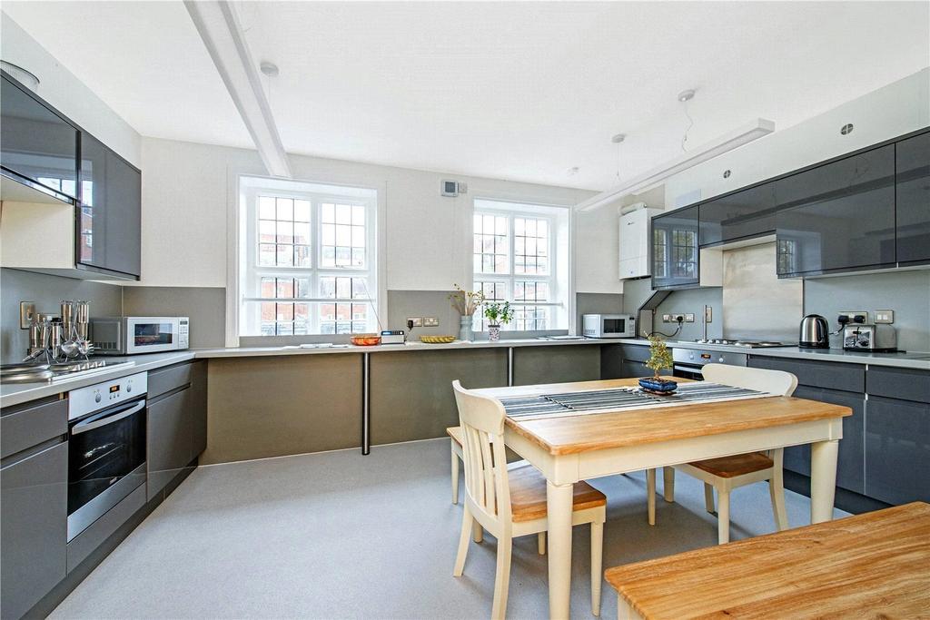 House in Westminster - More