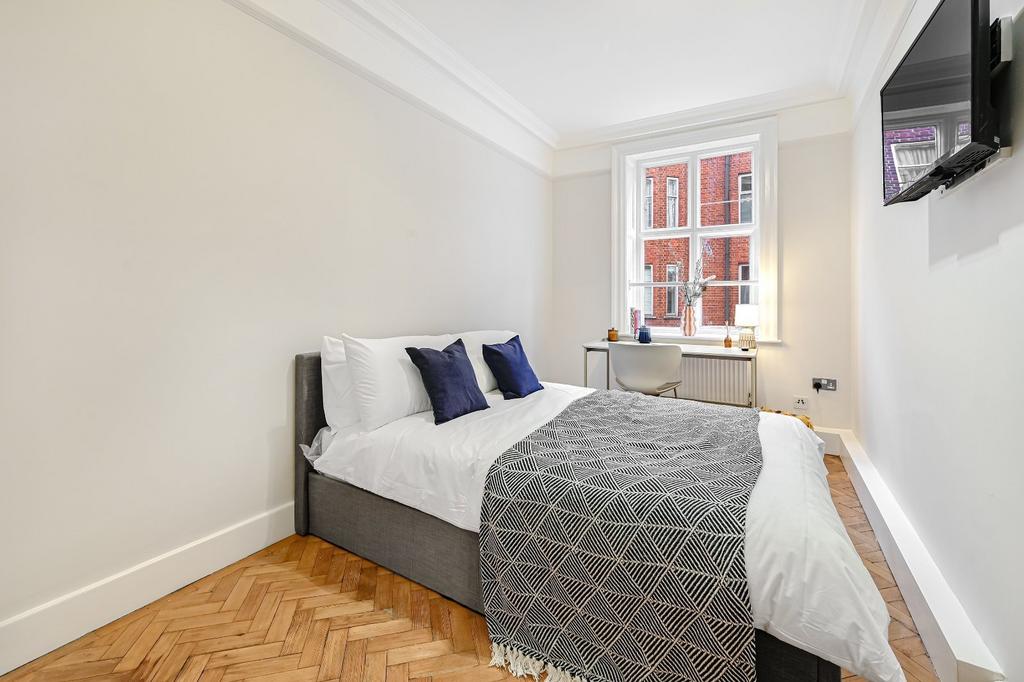 House in London - More