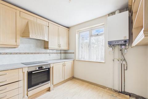 2 bedroom maisonette for sale, Bellfield, Forestdale, Croydon