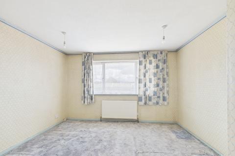 2 bedroom maisonette for sale, Bellfield, Forestdale, Croydon
