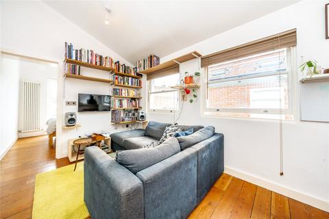 1 bedroom flat for sale, Chatsworth Road, London, E5