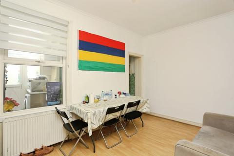 2 bedroom terraced house for sale, Priory Road, Croydon, CR0