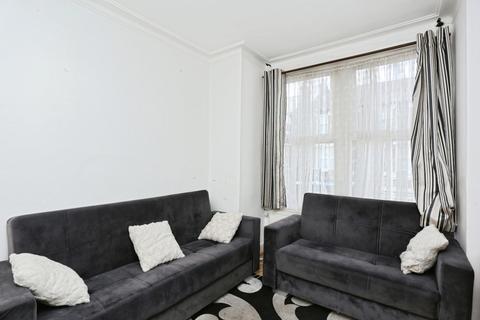 2 bedroom terraced house for sale, Priory Road, Croydon, CR0