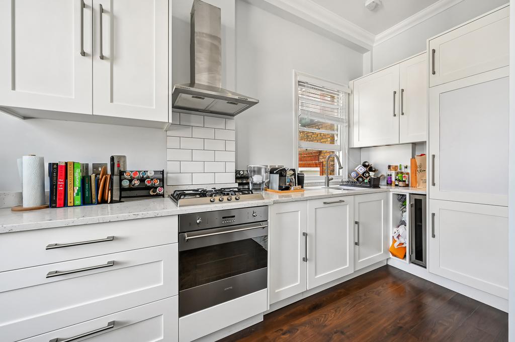 Apartment in London - View 2