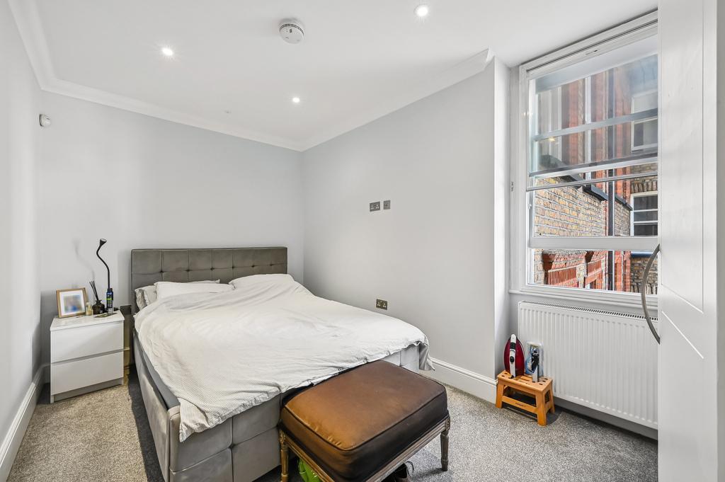 Apartment in London - View 5