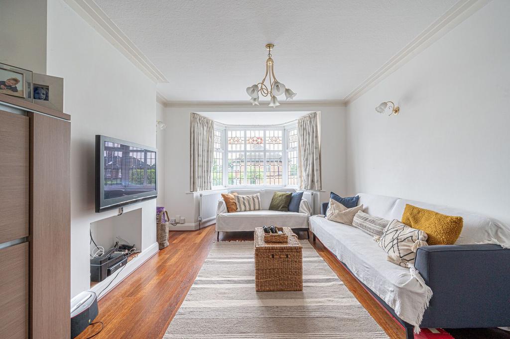House in London, West Finchley - View 2