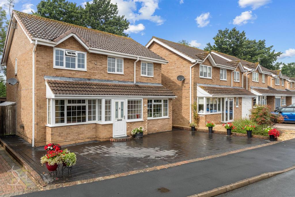 4 bedroom detached house for sale in Evesham on OnTheMarket 4 bedroom detached house for sale in Evesham on OnTheMarket
