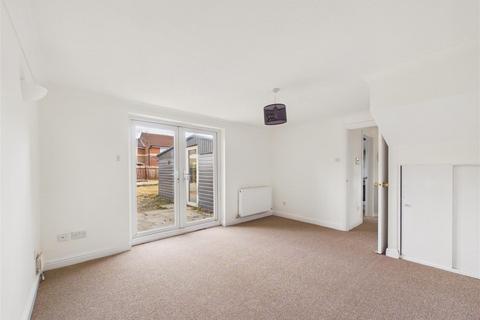 2 bedroom terraced house for sale, Blackburn Avenue, Brough