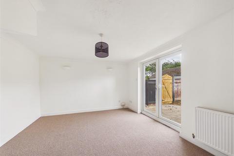 2 bedroom terraced house for sale, Blackburn Avenue, Brough