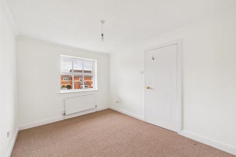 2 bedroom terraced house for sale, Blackburn Avenue, Brough
