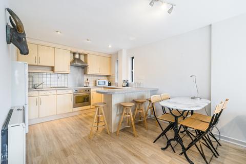 2 bedroom flat for sale, Upper Thames Street, London, EC4V