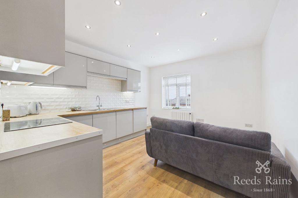 Apartment in Leeds - View 4