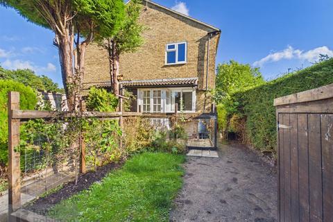 1 bed house for rent in Treeview, Crawley