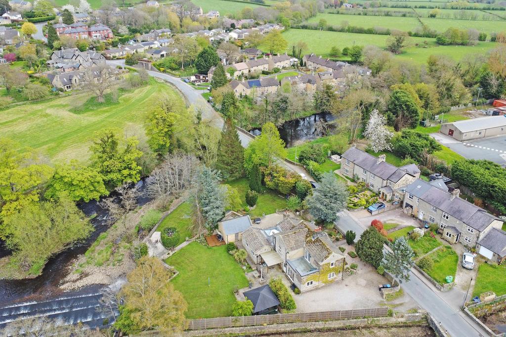 House in Harrogate - View 4