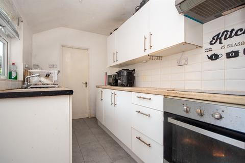 3 bedroom end of terrace house for sale, Sackville Street, Kettering