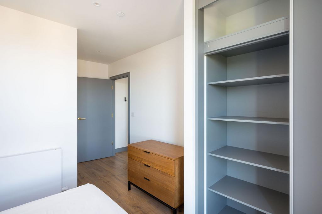 Apartment in Tottenham Hale - View 2
