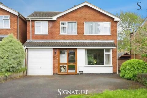 4 bedroom detached house to rent, Waveney Rise, Oadby, LE2