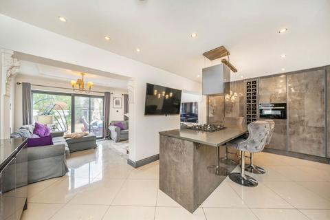 3 bedroom house for sale, Chertsey Road, Twickenham TW2