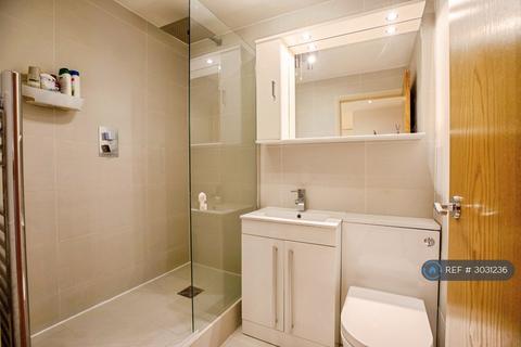 1 bedroom flat to rent, St. Saviours Wharf, London, SE1