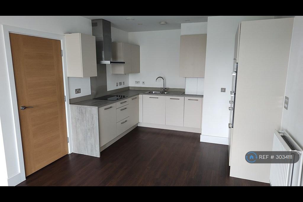 Apartment in Isleworth - View 3