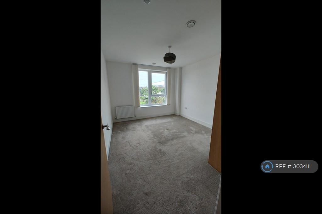 Apartment in Isleworth - View 5