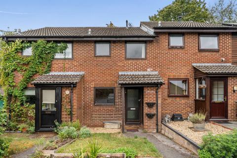 2 bed terraced house for rent in Falcon View, Winchester, SO22