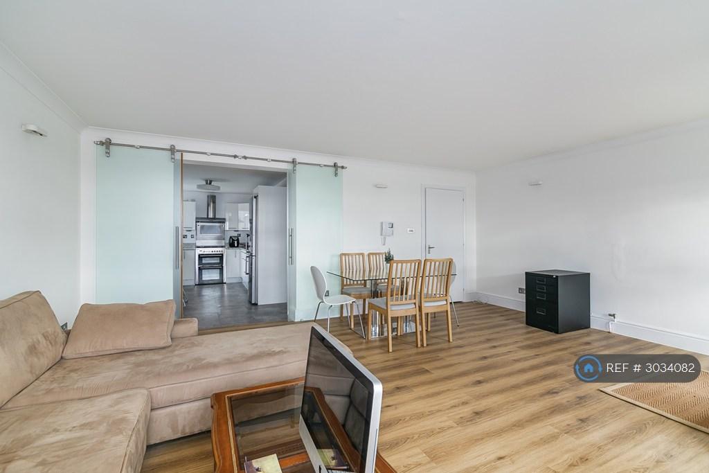 Apartment in London - View 3