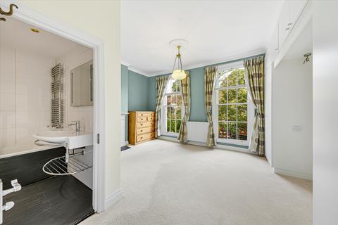 4 bedroom terraced house to rent, Ordnance Hill, London NW8
