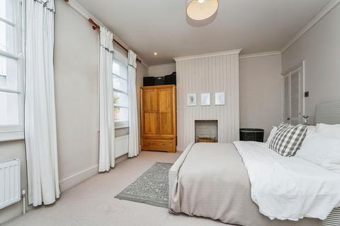 3 bedroom townhouse for sale, St Lukes Place, St Lukes , Cheltenham, GL53