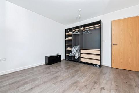 1 bedroom flat for sale, Redwing Crescent, Waterstone Way, Greenhithe, Kent, DA9