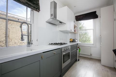3 bedroom flat for sale, Coldharbour Lane, Camberwell, SE5