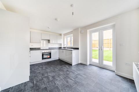 3 bedroom detached house to rent, Sylvester Crescent, S81