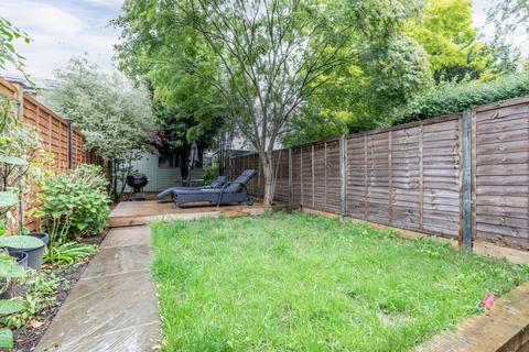 3 bedroom terraced house for sale, Church Road, Addlestone, Surrey, KT15